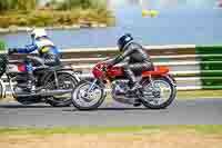 Vintage-motorcycle-club;eventdigitalimages;mallory-park;mallory-park-trackday-photographs;no-limits-trackdays;peter-wileman-photography;trackday-digital-images;trackday-photos;vmcc-festival-1000-bikes-photographs